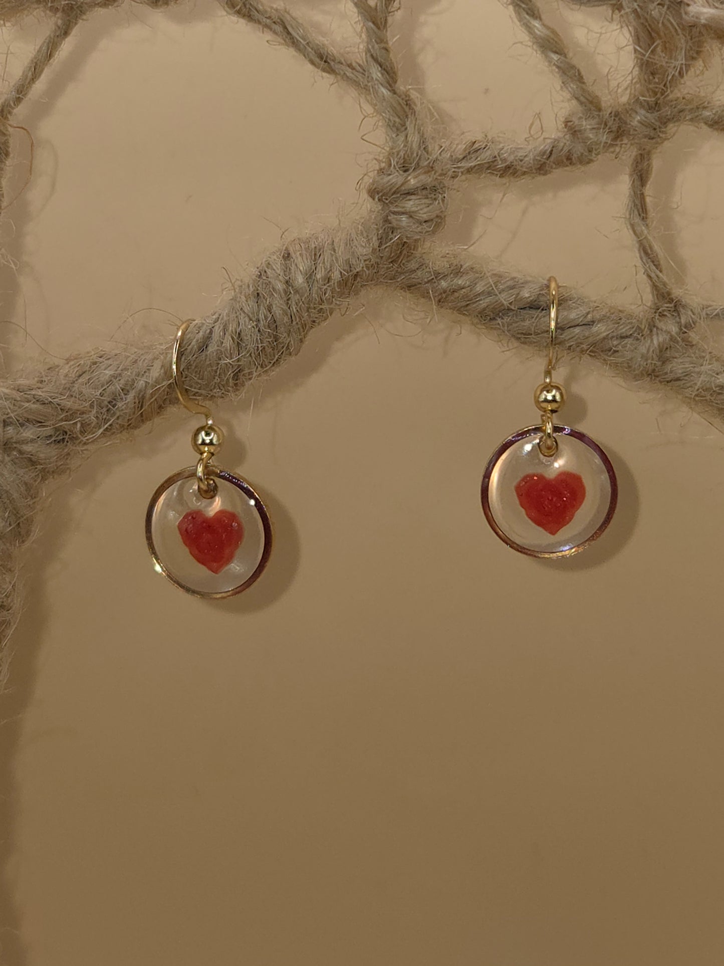 Boucles d'oreilles dorées Fait Main avec resine