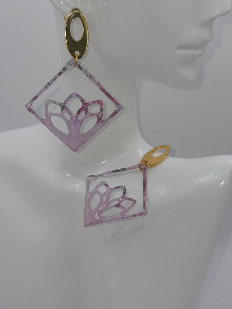 Boucles d’oreilles artisanales en acier inoxydable et résine, bijou fait main