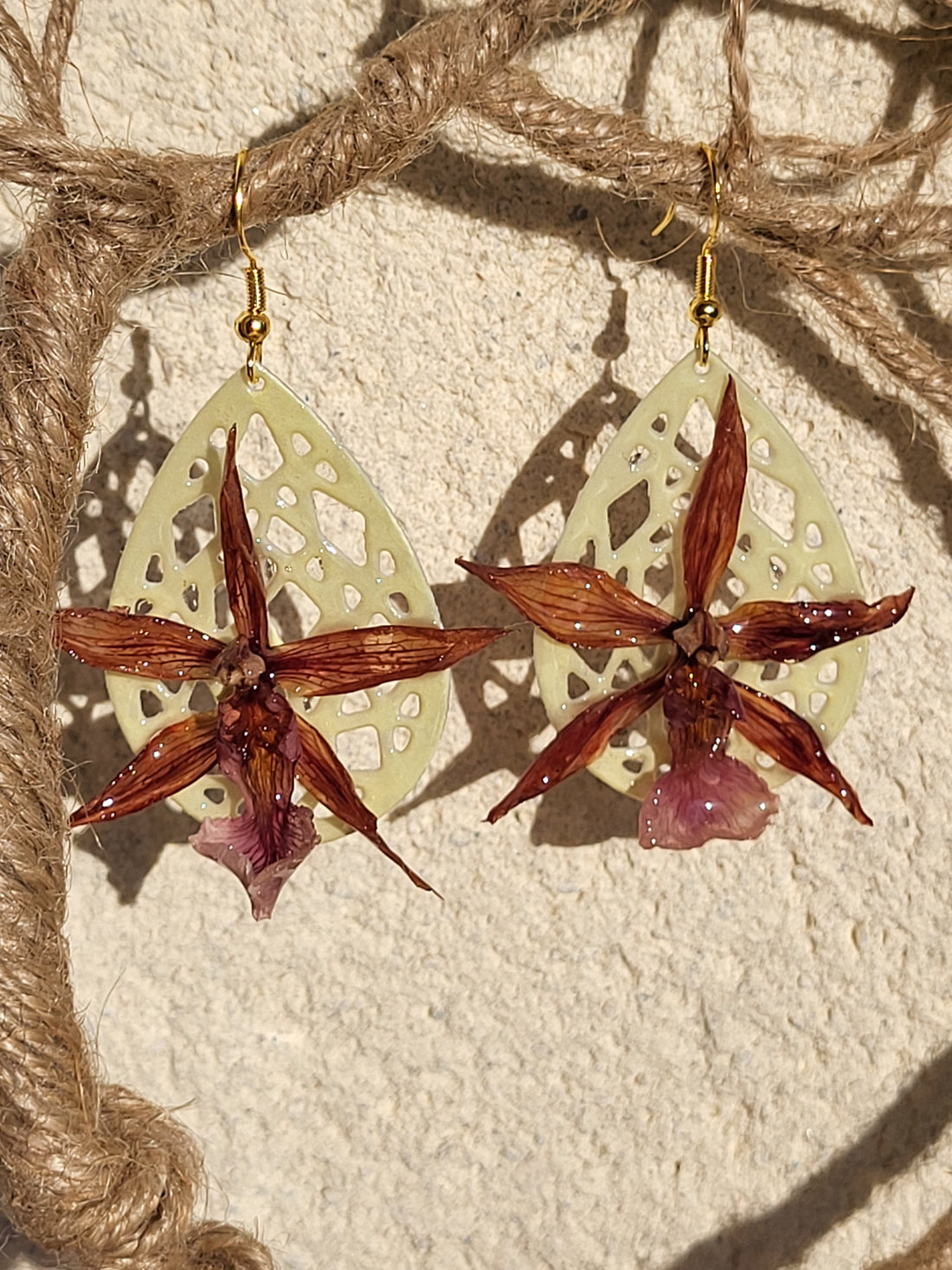 l'une de mes premières créations avec de vrai fleur d'Orchidée