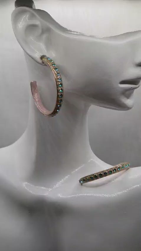 Boucles d’oreilles créoles strass bleu pâle nacre rose, bijou fait main cadeau femme