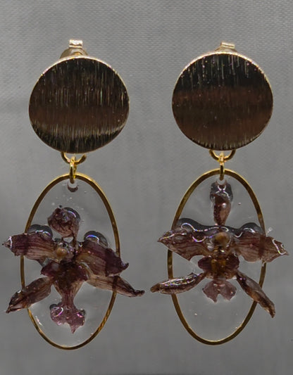 Boucles d’oreilles orchidée prune et doré résine, bijou fait main cadeau femme