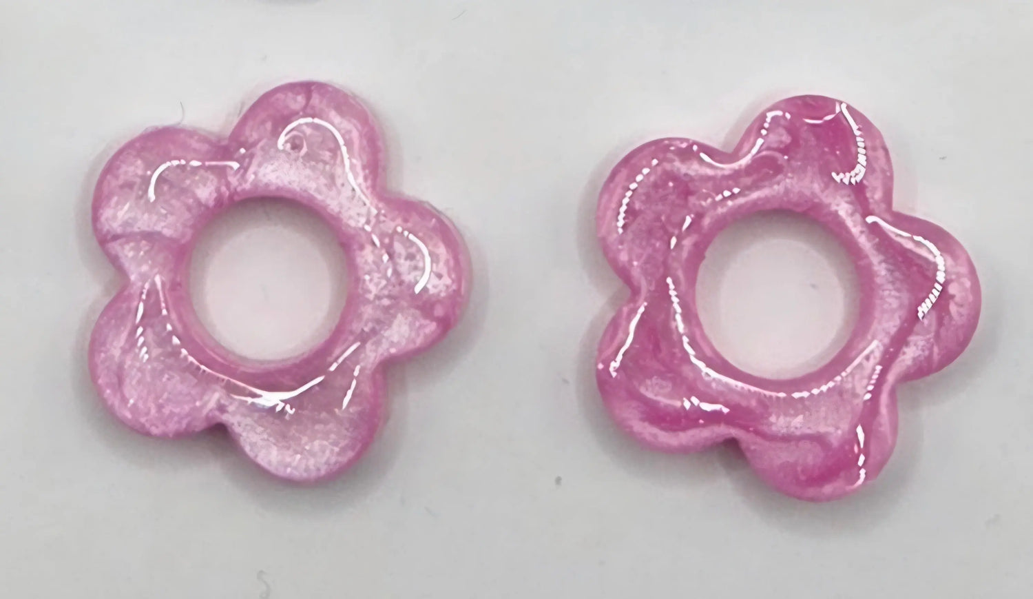Fleurs en fimo de type pampille Les Élégantes de Stéph