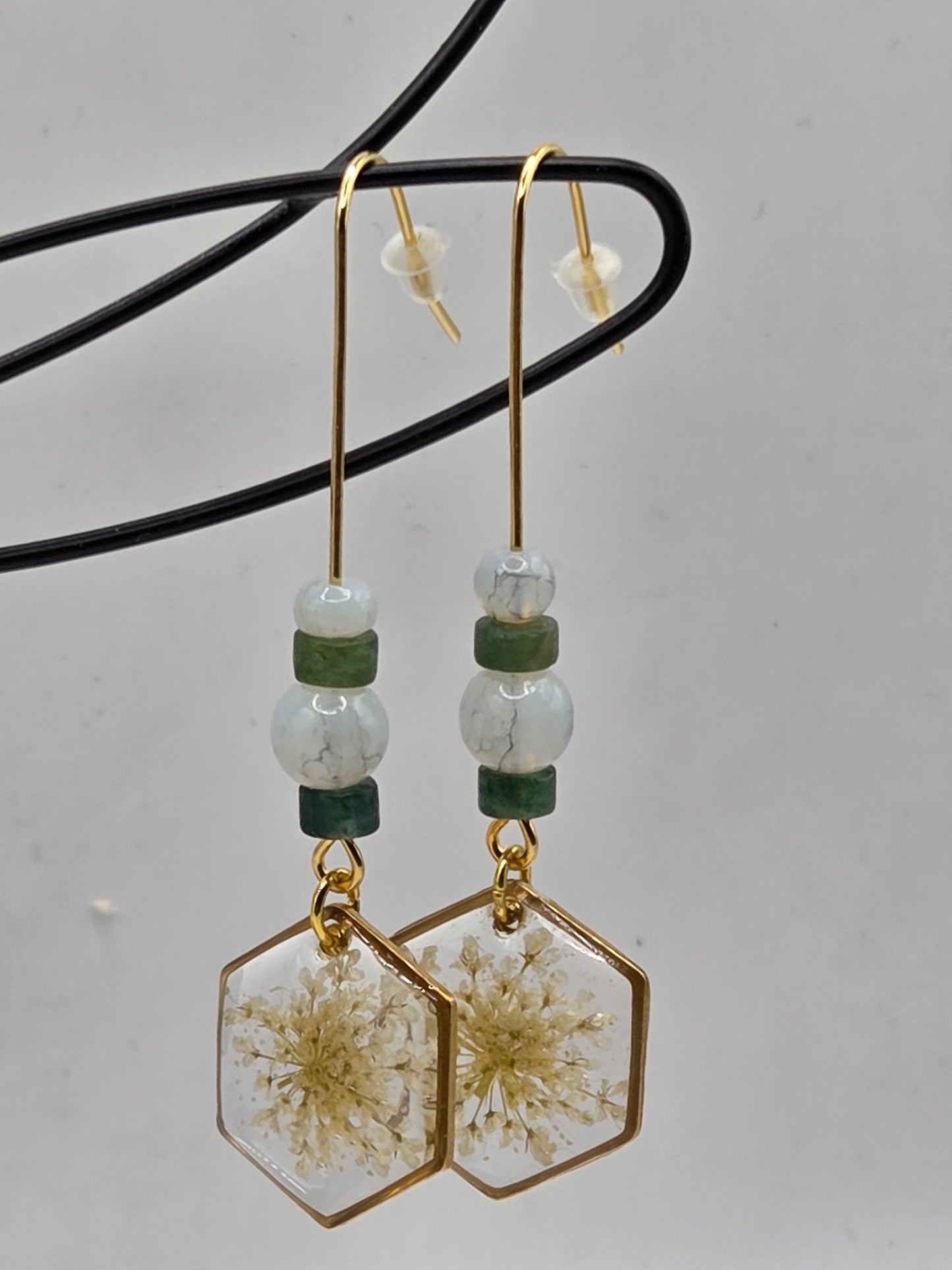 Boucles d'oreilles Fait Main avec perles de verre et de coquillages