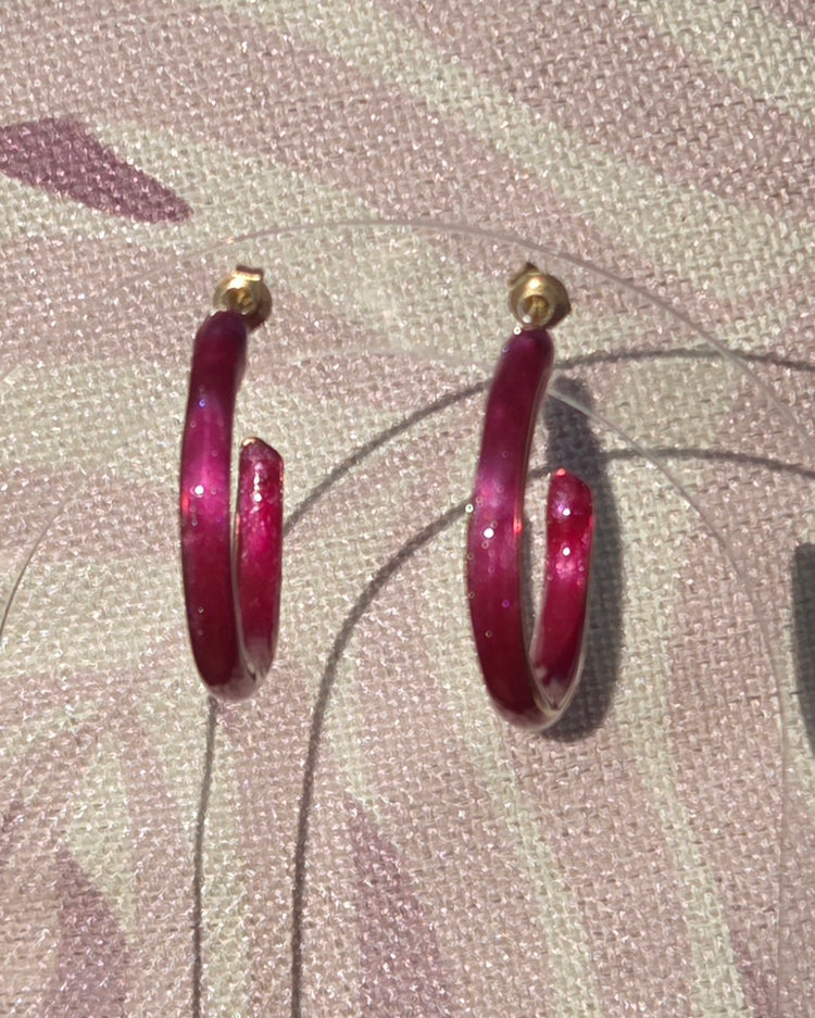 Créoles fushia en résine 