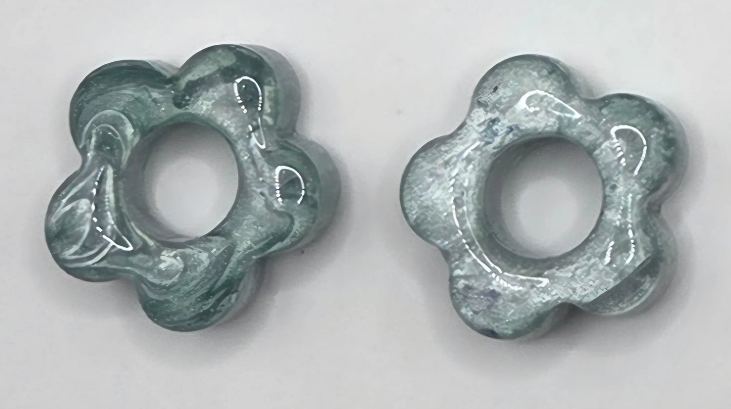 Fleurs en fimo de type pampille Les Élégantes de Stéph