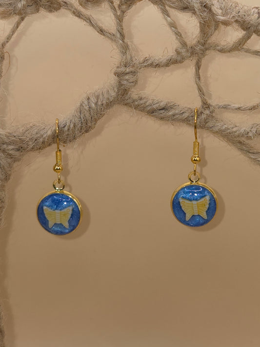 Boucles d'oreilles dorées Fait Main avec resine