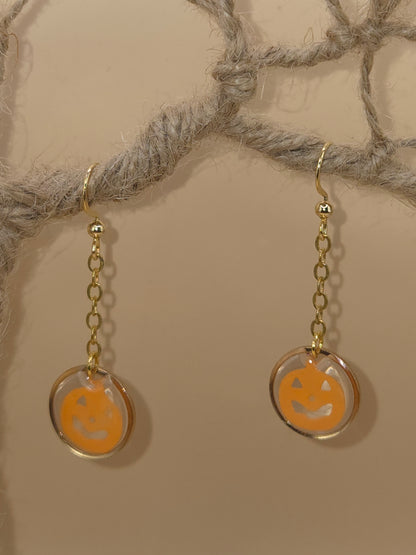 Boucles d'oreilles halloween Fait Main dorée avec résine