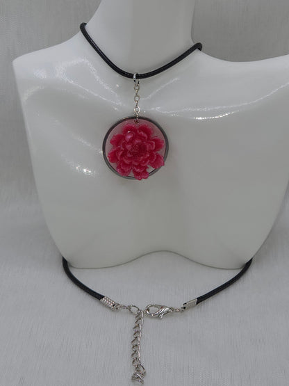 Collier Pendentif Artisanal Fait Main | Perle & Résine | Les Élégantes de Stéph